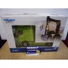 Volvo FH Globetrotter XL Neon Green 2023 S2400107 Solido 1/24