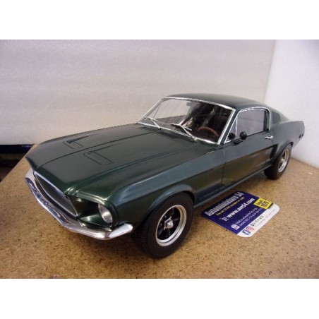 Ford Mustang Fastback 1968 Satin Green "Bullitt" 1/12 122702 Norev