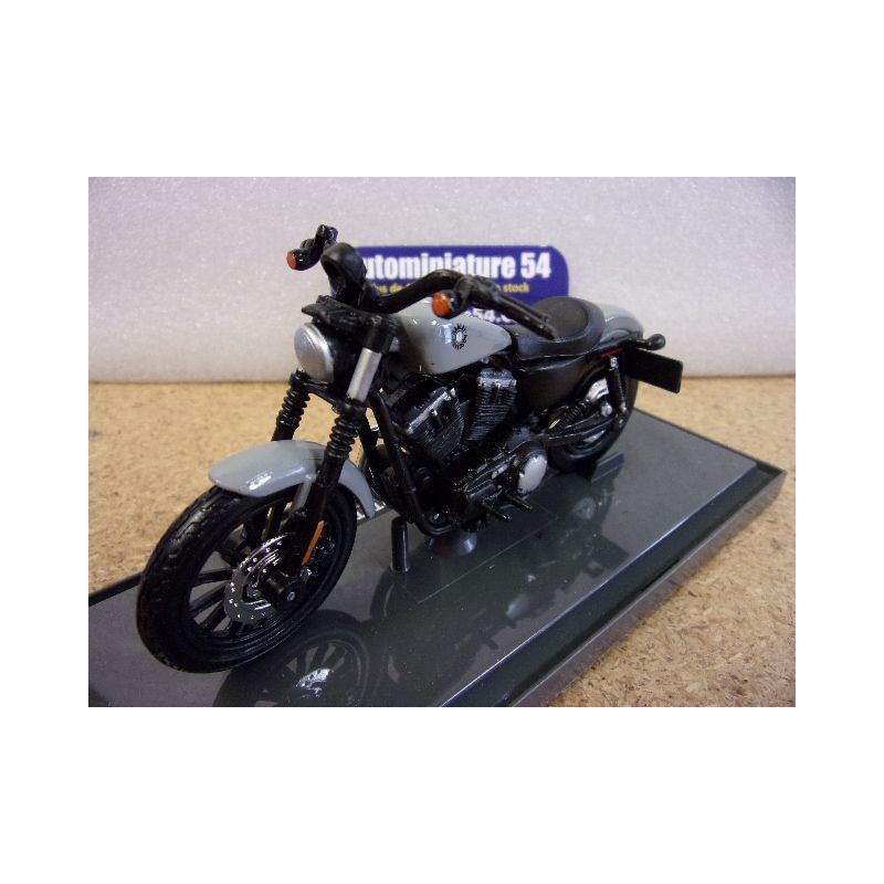 Harley Davidson Sportster Iron 883 2022 39360-22940 Maisto