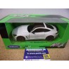 Mercedes Benz AMG GTR 63 White 24132WWT 1/24  Welly