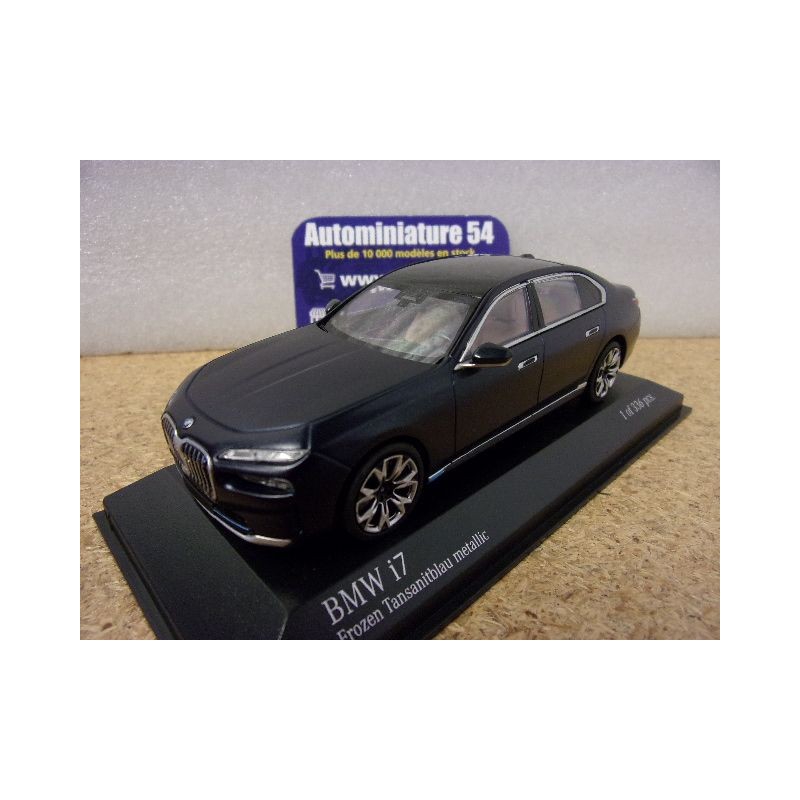 BMW i7 Frozen Tansaniblau Met. 2023 410024201 Minichamps