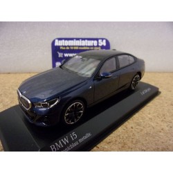 BMW i5 Phytonicblau Met....
