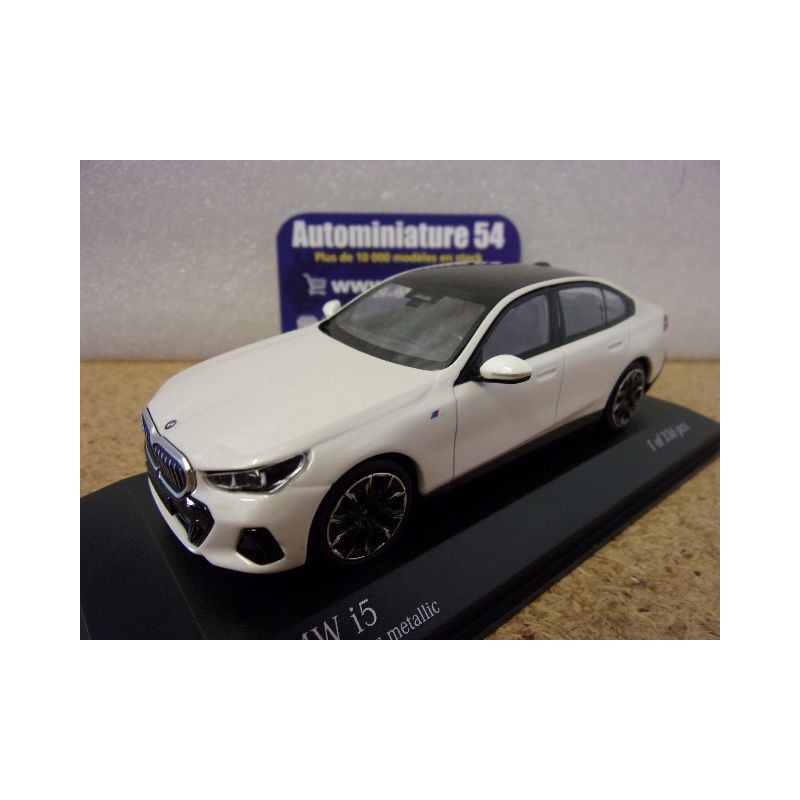 BMW i5 White Met. 2024 410024102 Minichamps