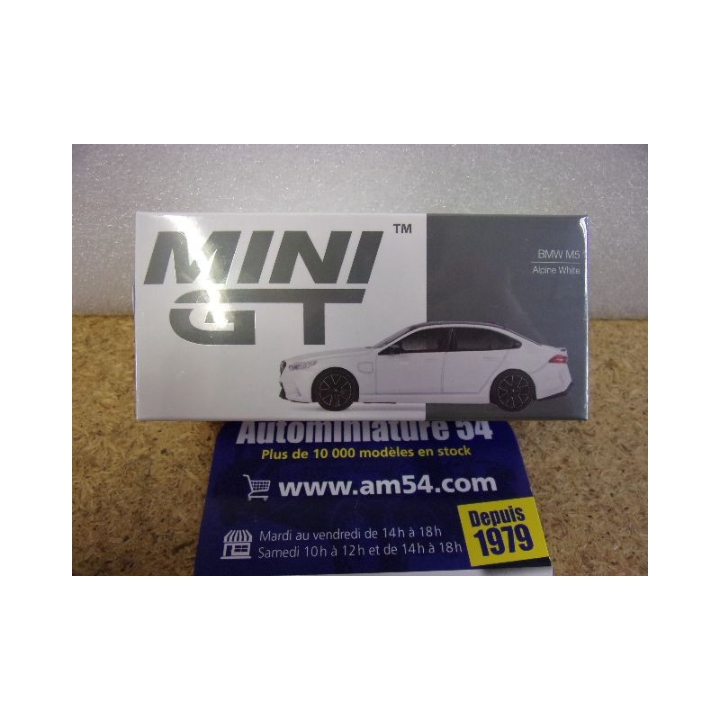 BMW M5 Alpine White MGT01092 True Scale Models Mini GT