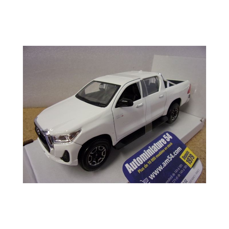 Toyota Hilux White 1:27 32920WT Maisto