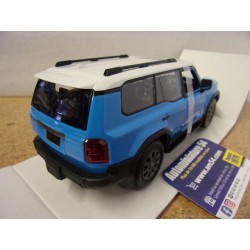 Toyota Land Cruiser Blue 2024 32924BU Maisto