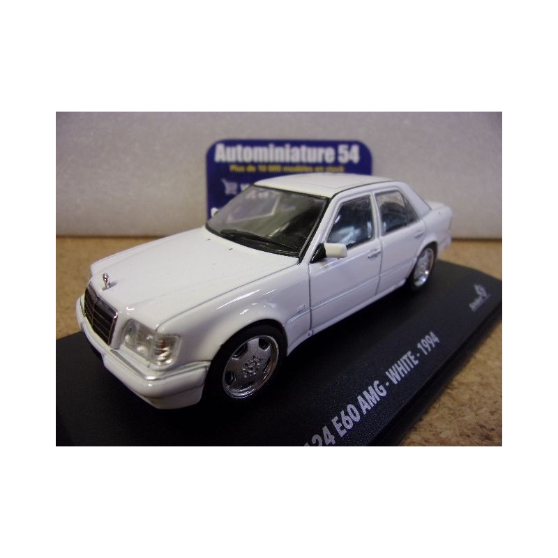 Mercedes E60 AMG W124 E500 White 1994 S4313205 Solido