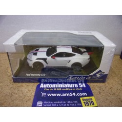 Ford Mustang GTD Frozen white 2025 S4318303 Solido