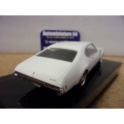 Oldsmobile 442 W30 White 1970 CLC621 Ixo Models