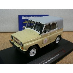 UAZ 469 BG Russian Medical 1977 IST040 Ixo - Ist Models