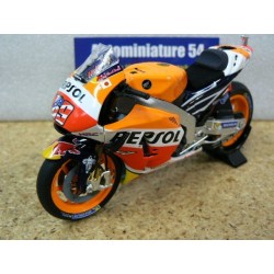 2016 Repsol Honda RCV 213V Moto GP Nicky Hayden n°69 1/18eme 182161169 Minichamps