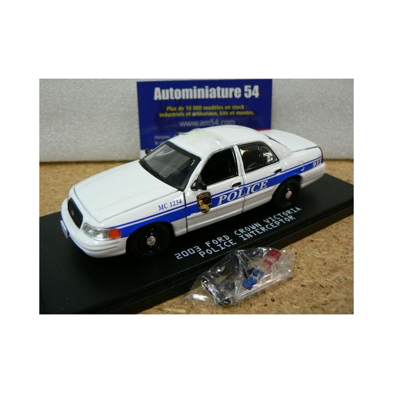 Ford Crown Victoria 2003 MacGycer Police interceptor 86520 Greenlight