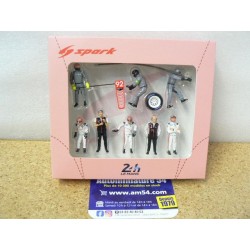 2018 Pit Crew Pink Pig Set Figurines  Le Mans 43AC013 Spark Model