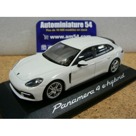 Porsche Panamera 4 e-Hybrid white 2016 WAP0207620H Minichamps