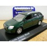 Toyota Avensis Break green met. 2002 400166212 Minichamps