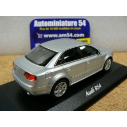 Audi RS4 Silver 2004 940014601 MaXichamps