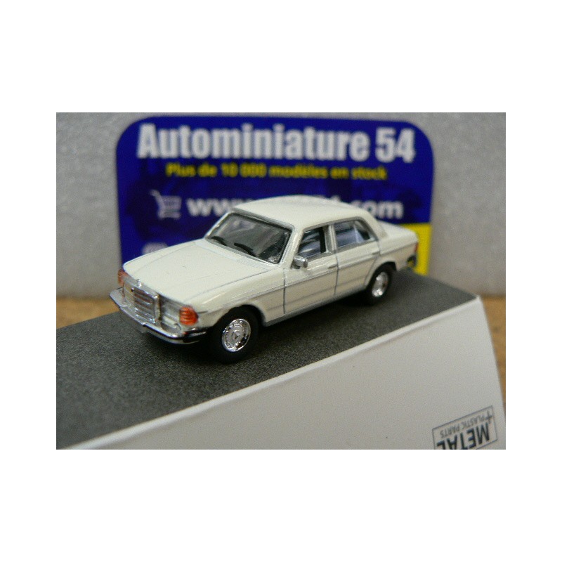 Mercedes-Benz 280SE White 1/87 452662600 Schuco