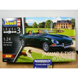 Jaguar E Type roadster 07687 Revell Maquette