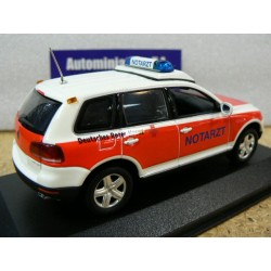 Volkswagen Touareg 2002 Croix rouge Notartz 400052090 Minichamps