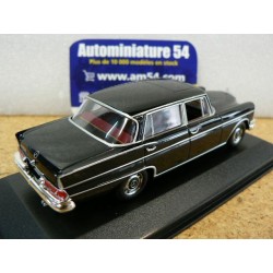 Mercedes 300 SE Lang Black 1965 ( Peinture lègérement marbrée ) 400035201 Minichamps