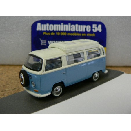 Volkswagen T2 Camper Hellblau 452030400 Schuco