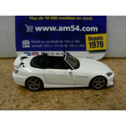 Honda S2000 Type S Grand Prix White MGT00349 True Scale Models Mini GT