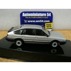 Volkswagen Passat B2 Silver 1985 CLC425 Ixo Models