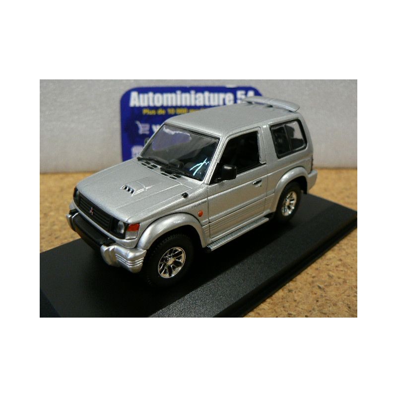 Mitsubishi Pajero Silver 1991 940163371 MaXichamps