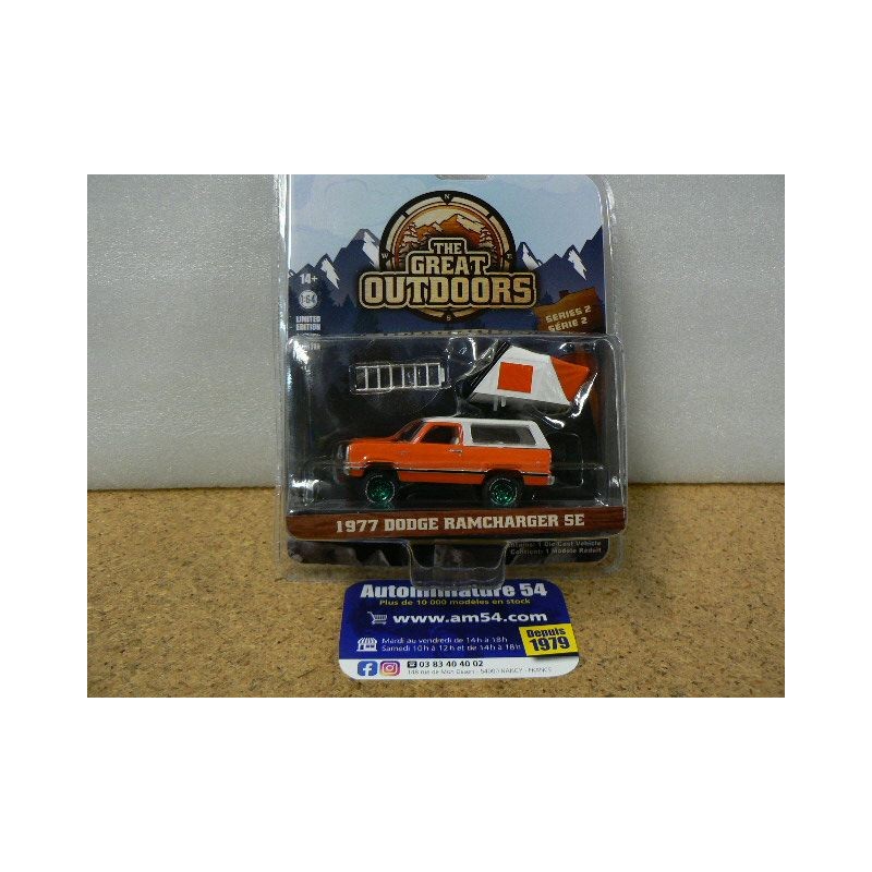 Dodge Ramcharger SE 1977 Camper Green Wheels "The Great Outdoors" green38030-B Greenlight 1.64ième