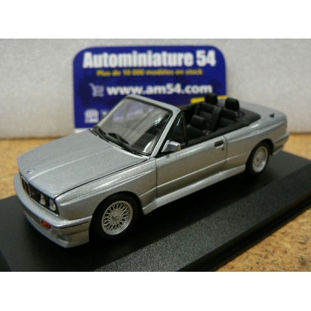 BMW 3-Series M3 E30 Silver Blue Met. 1988 940020332 MaXichamps