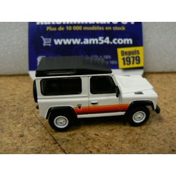 Land Rover Defender 90 Wagon White MGT00378 True Scale Models Mini GT