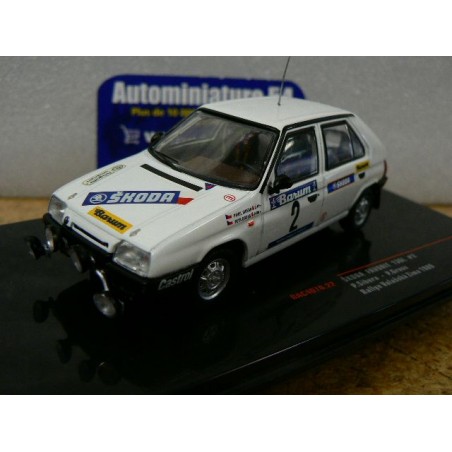 1995 Skoda Favorit 136L n°2 Sibera - Gross Rally Valasska Zima RAC407A Ixo Models