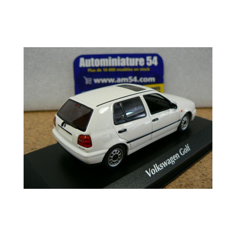 Volkswagen Golf 3 white 1997 940055500 MaXichamps