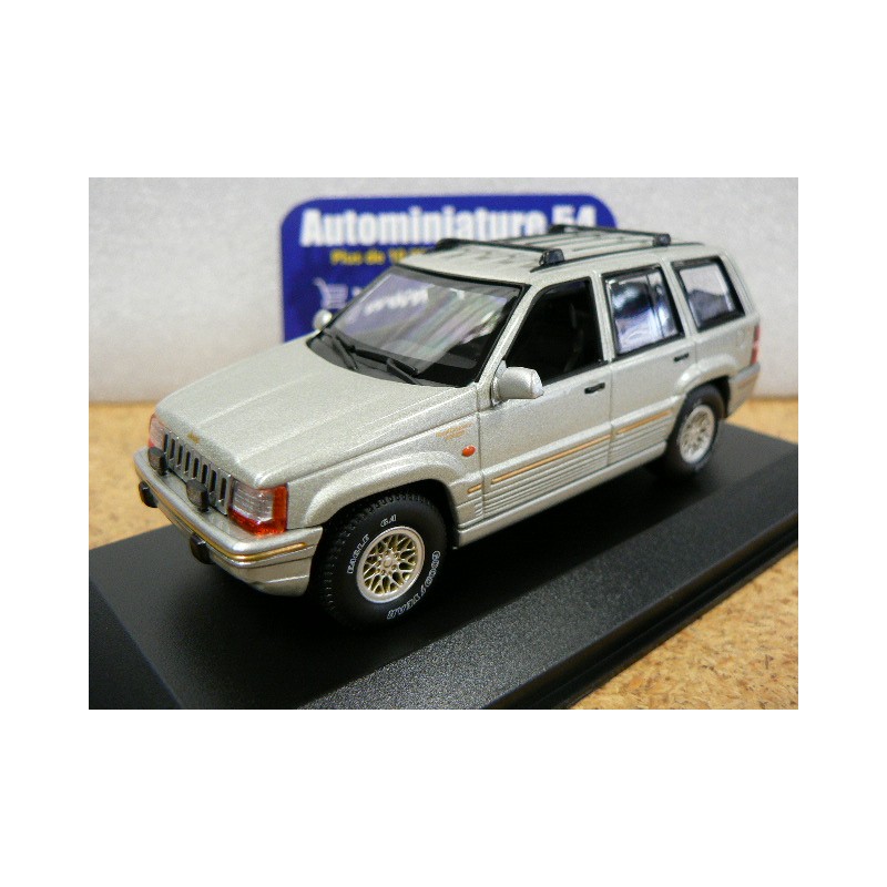 Jeep Grand Cherokee Silver 1995 940149661 MaXichamps