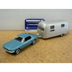 Ford Mustang Blue +...