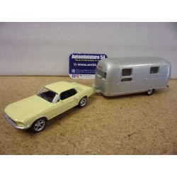 Ford Mustang Yellow + Airstream 270581 Norev  Jet Car