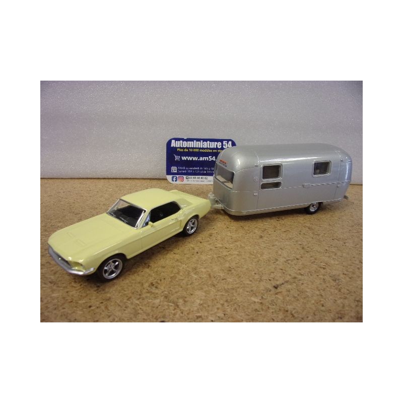 Ford Mustang Yellow + Airstream 270581 Norev  Jet Car