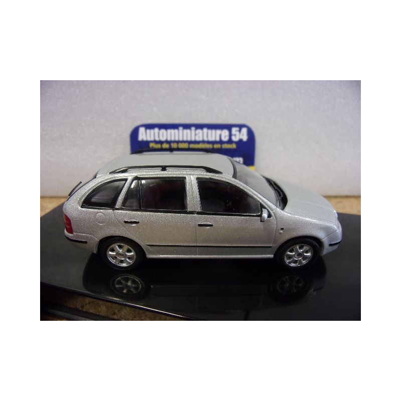 Modèle Réduit 1/72 Neuf Miniature Voiture Skoda Fabia Abrex à L