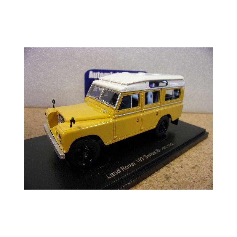 land Rover 109 Series 3 Ochre Yellow 1975 60108 Avenue 43 - AutoCult