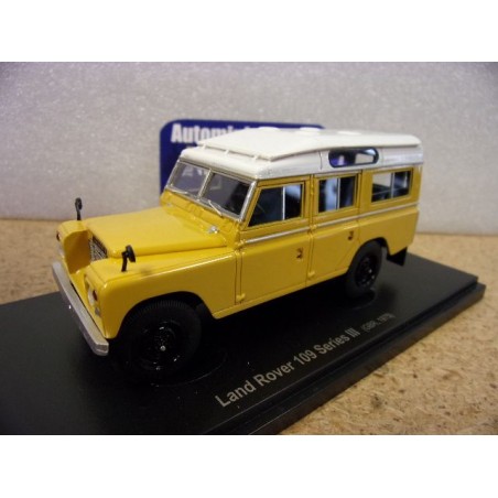 land Rover 109 Series 3 Ochre Yellow 1975 60108 Avenue 43 - AutoCult