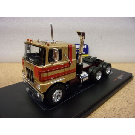 Mack Serie F Beige Met. 1977 TR148 Ixo Models