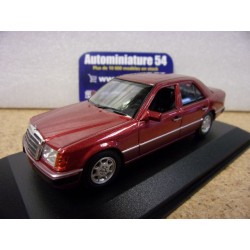 Mercedes Benz 230E red 1991 940037005 MaXichamps