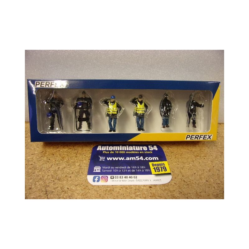 Figurines Gendarmes + Manifestants (x6)  Perfex743 Gendarmerie