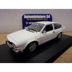 Alfa Roméo GTV White 1976...