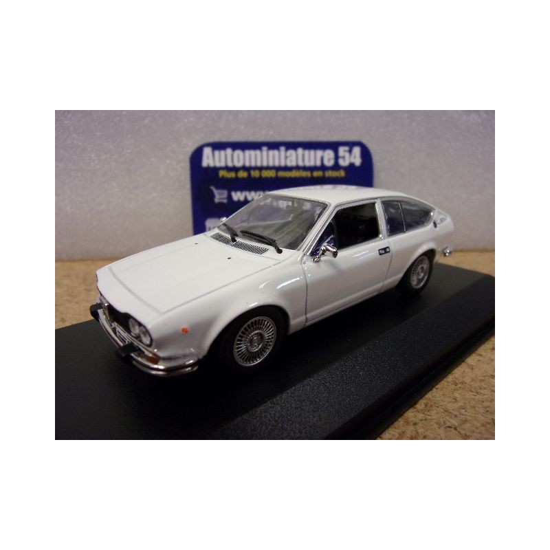 Alfa Roméo GTV White 1976 940120121 MaXichamps