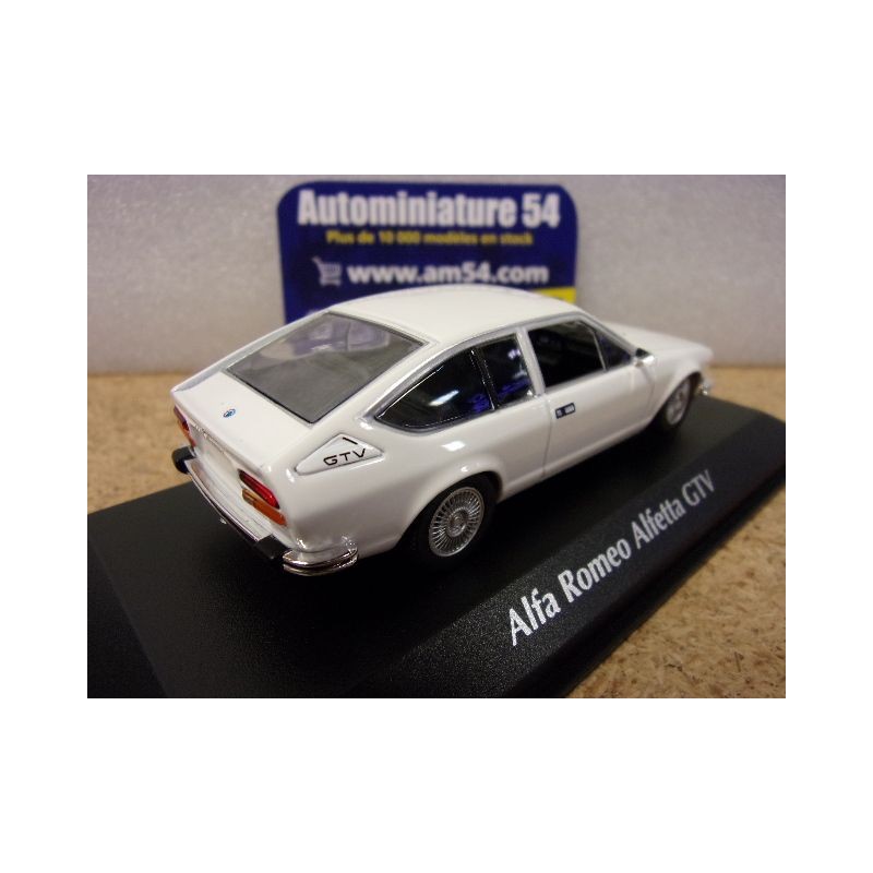 Miniature Maxichamps 1/43 - Alfa-Romeo Alfetta GTV 1976, Métal, Neuve Sous Boîte