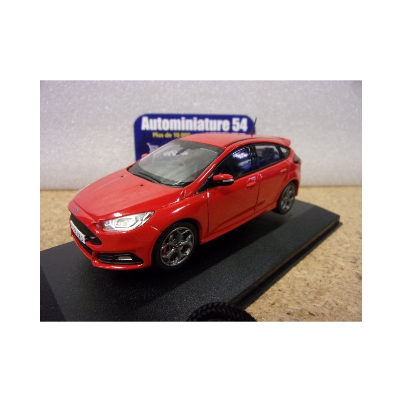 Ford Focus MK3 ST red VA15303 Corgi Vanguards