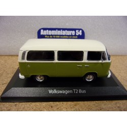 Volkswagen T2B Combi Bus white - green 1972 940053000 MaXichamps
