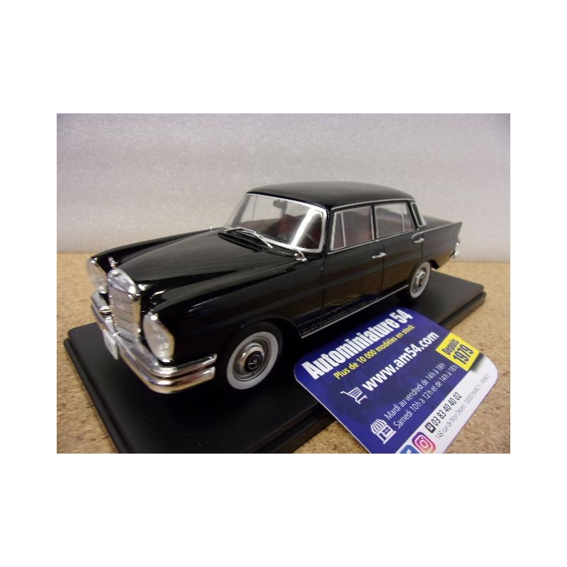 Mercedes 220 W115 black WB124210 WhiteBox