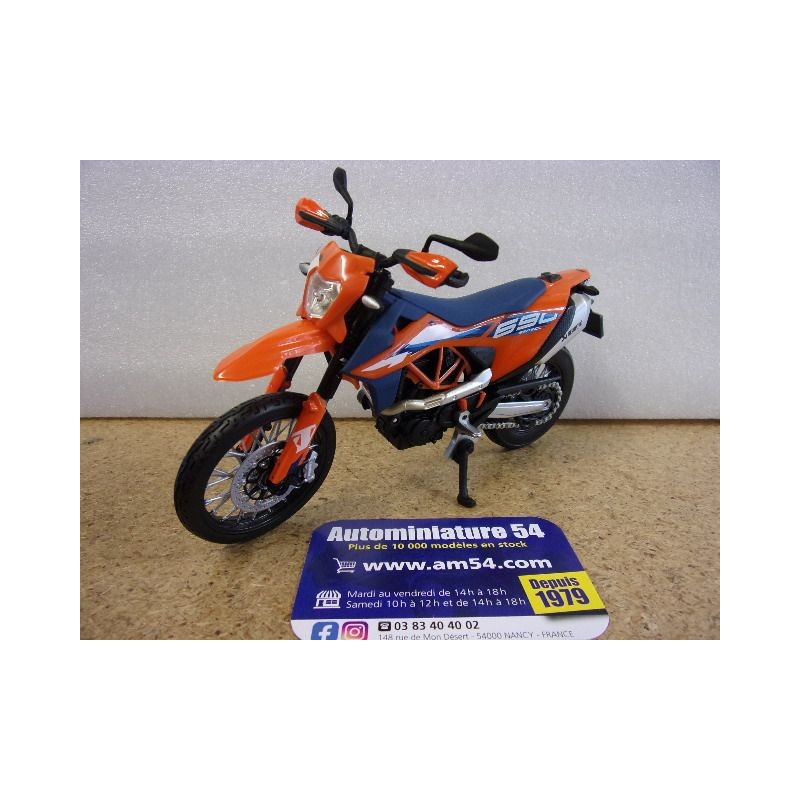 KTM 690 SMC-R 2023 1:12 31101-23094 Maisto